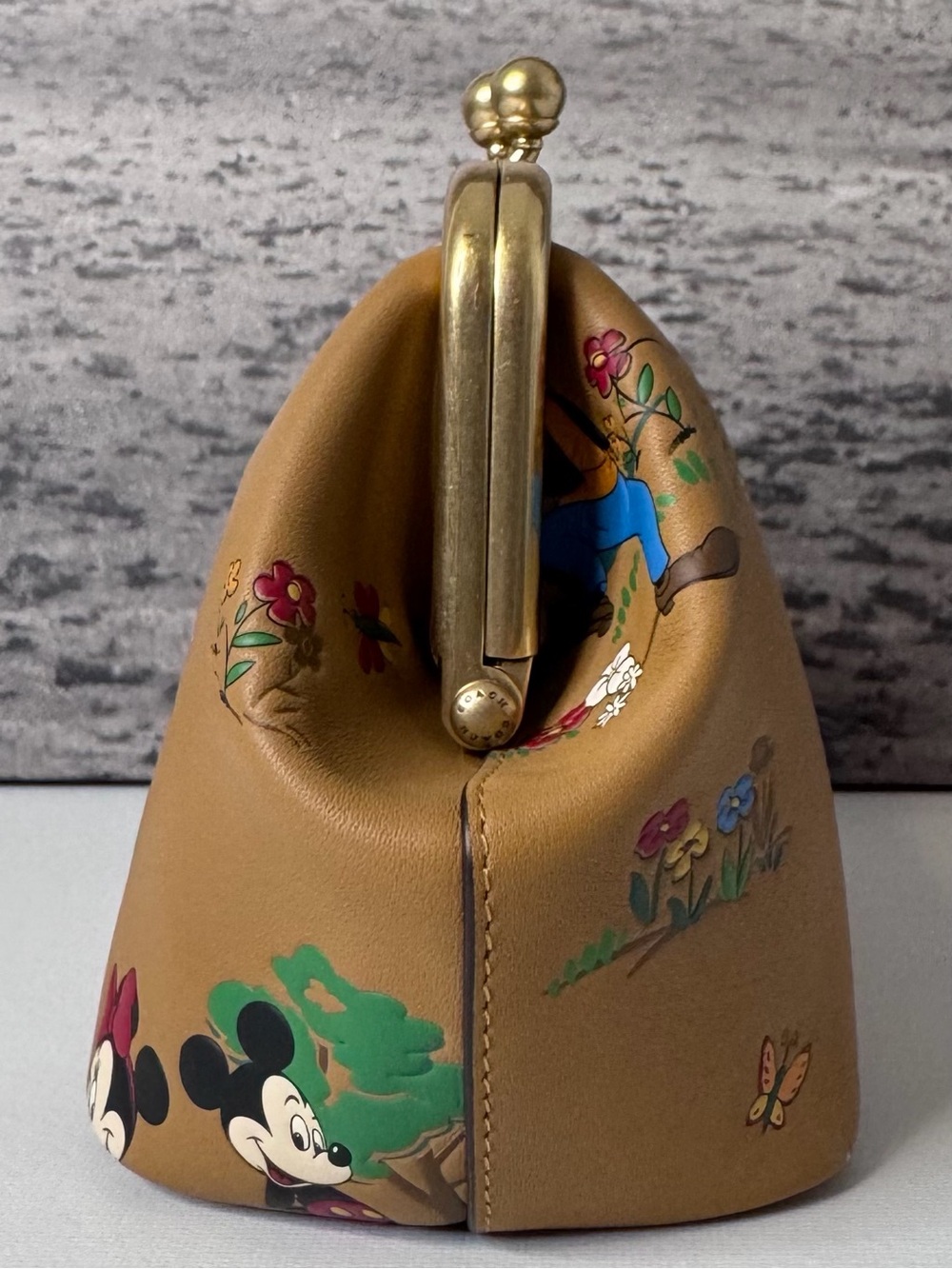 New Coach x Disney Mickey & Minnie Mouse & Friends Kisslock Leather Bag CAE68 - Picture 3 of 10